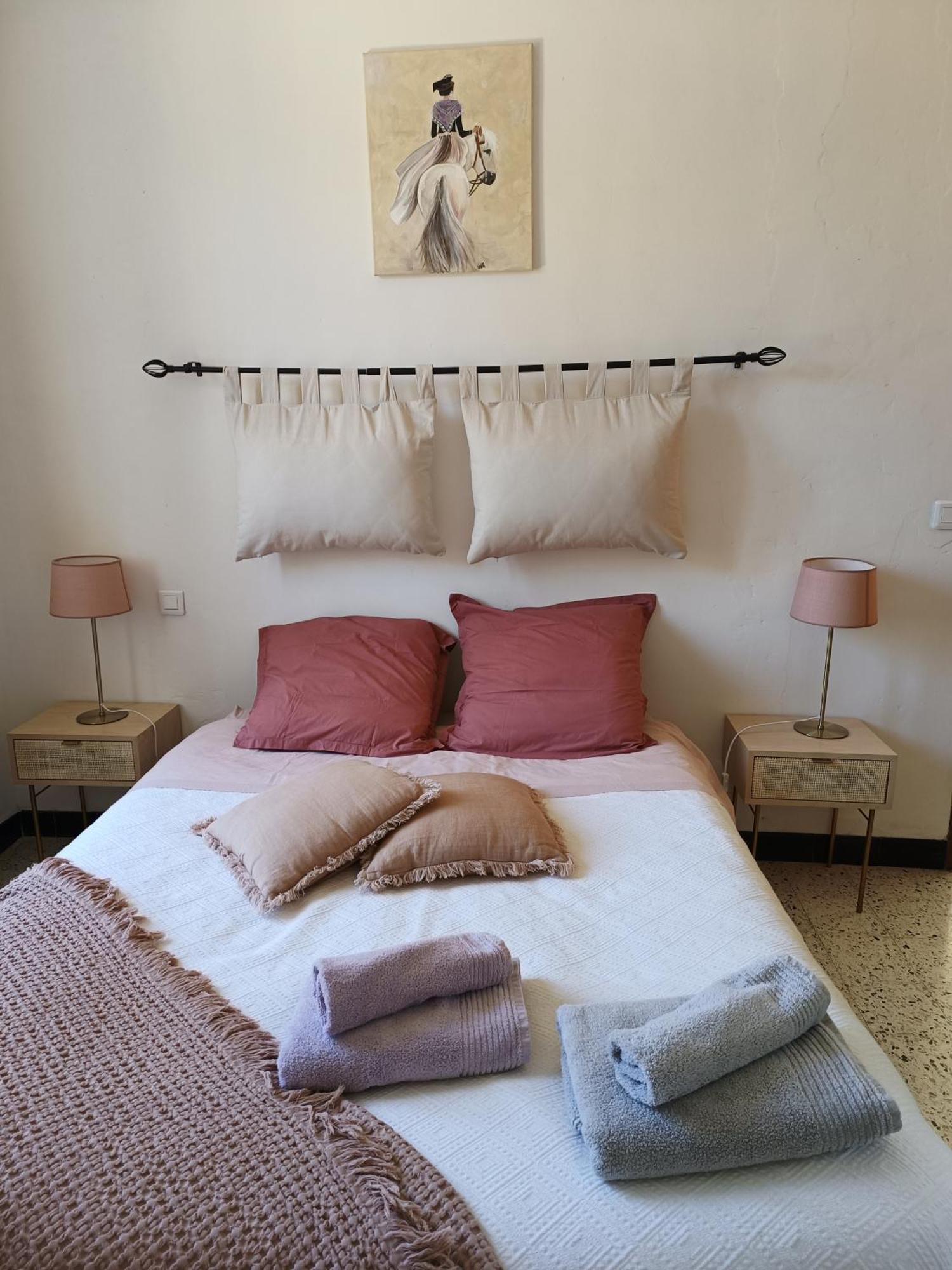 A L'Ombre De L'Olivier Villa Orgon Екстериор снимка